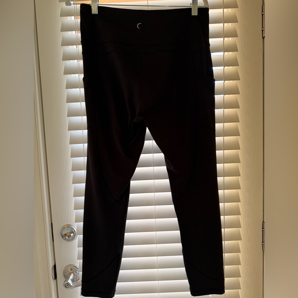 Zyia Active-Classic Black Women's Leggings with pockets